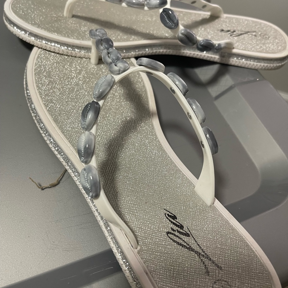 Shell/ sparkly sandals